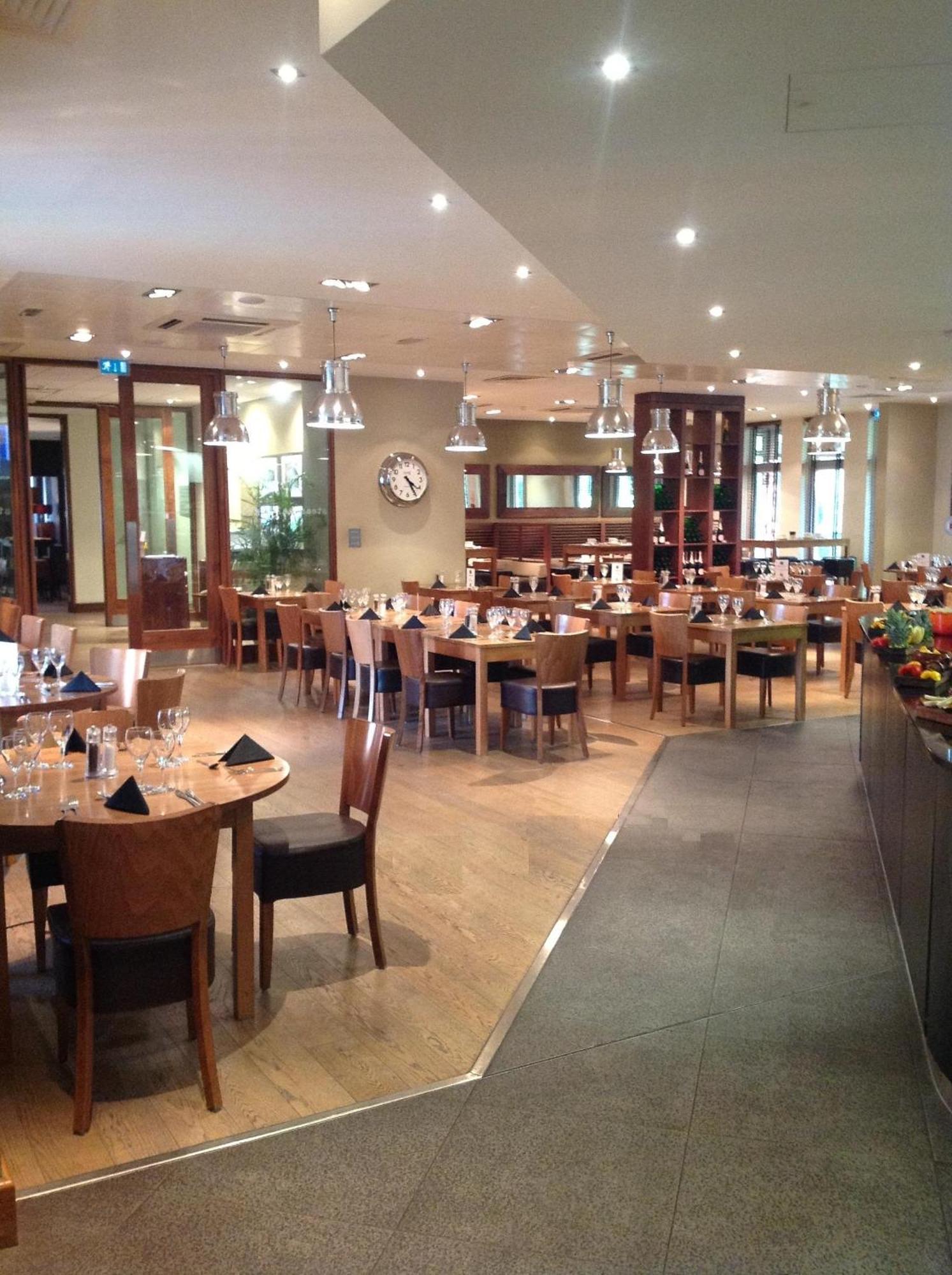 De Vere Horsley Estate East Horsley Esterno foto