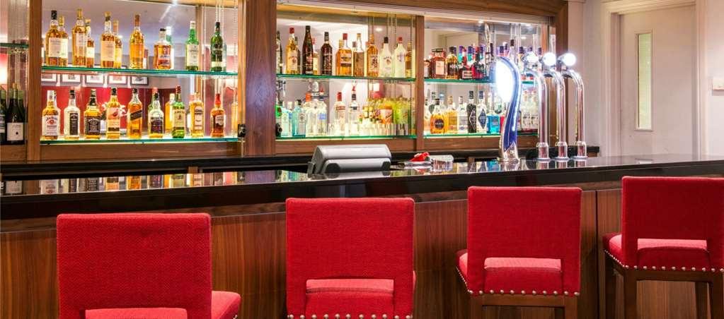 De Vere Horsley Estate East Horsley Ristorante foto